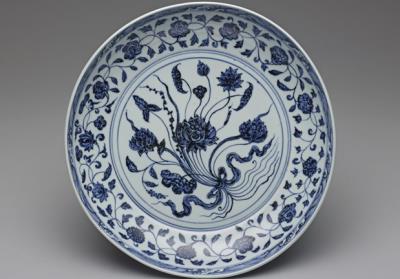 图片[2]-Dish with lotus flowers decoration in underglaze blue, Ming dynasty, Yongle reign (1403-1424)-China Archive